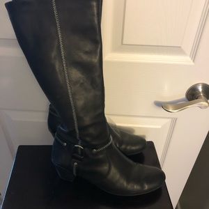 Reiker black boots. Lined . Size 10